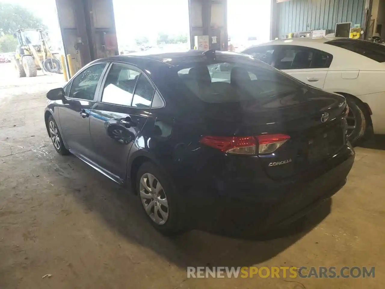 3 Photograph of a damaged car 5YFEPRAE8LP113768 TOYOTA COROLLA 2020