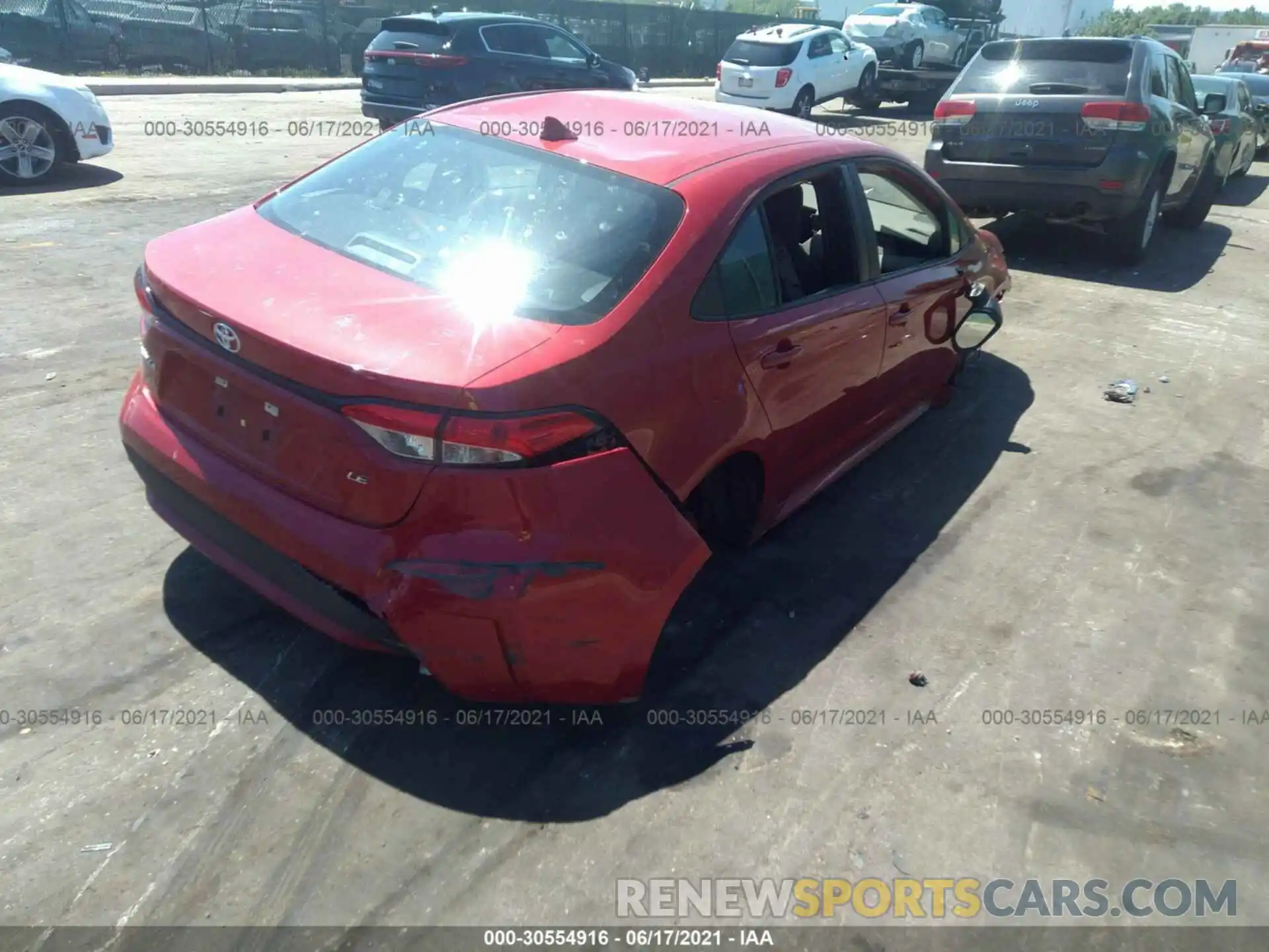 4 Photograph of a damaged car 5YFEPRAE8LP113771 TOYOTA COROLLA 2020