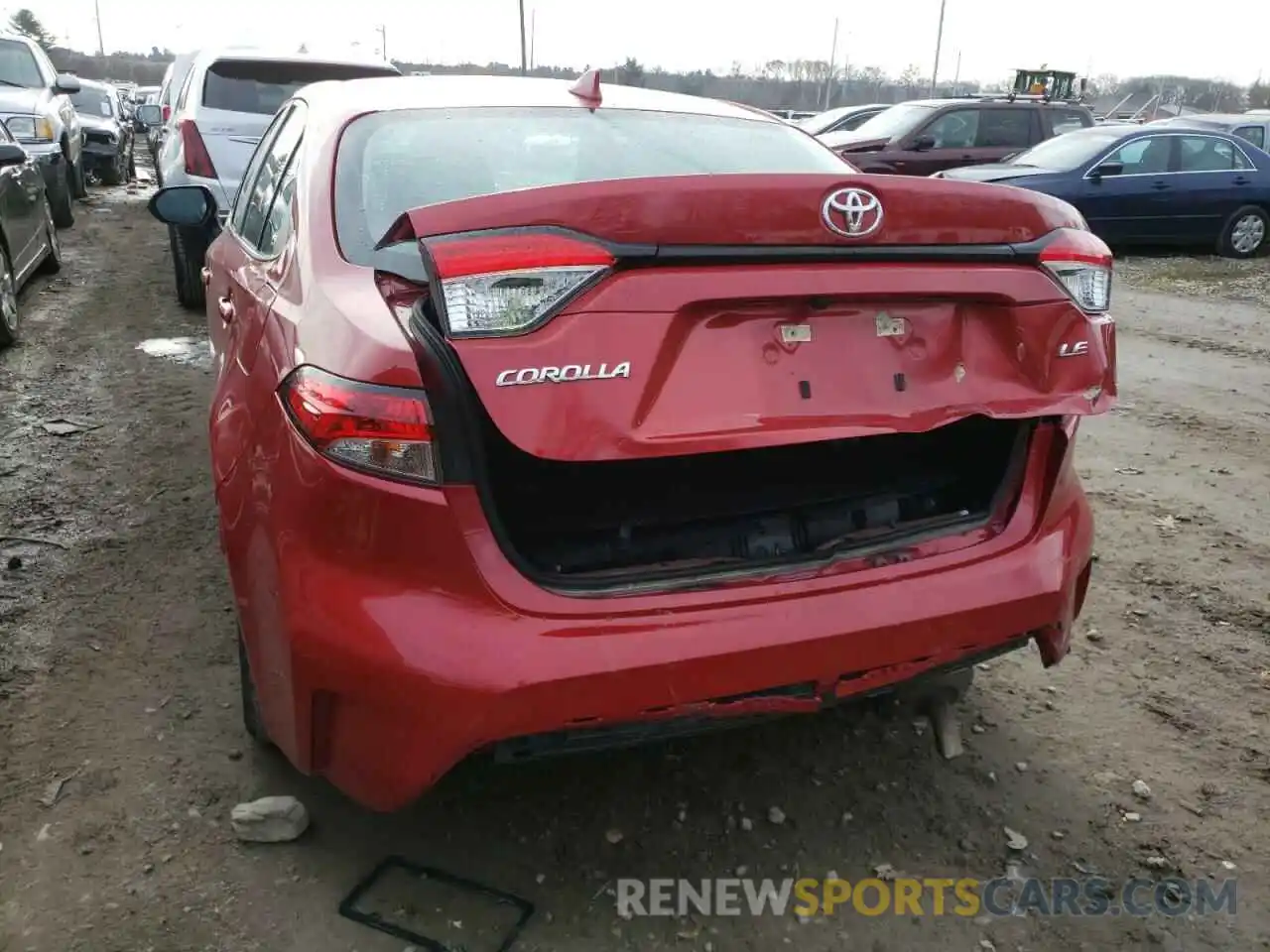 9 Photograph of a damaged car 5YFEPRAE8LP113866 TOYOTA COROLLA 2020