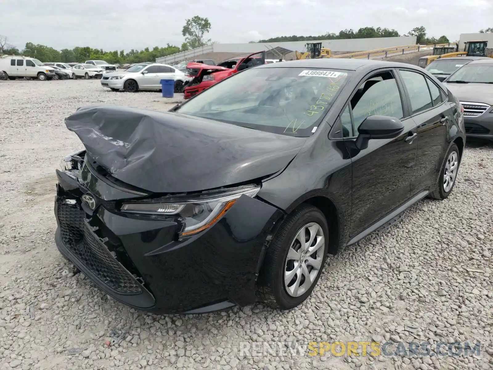 2 Photograph of a damaged car 5YFEPRAE8LP114550 TOYOTA COROLLA 2020