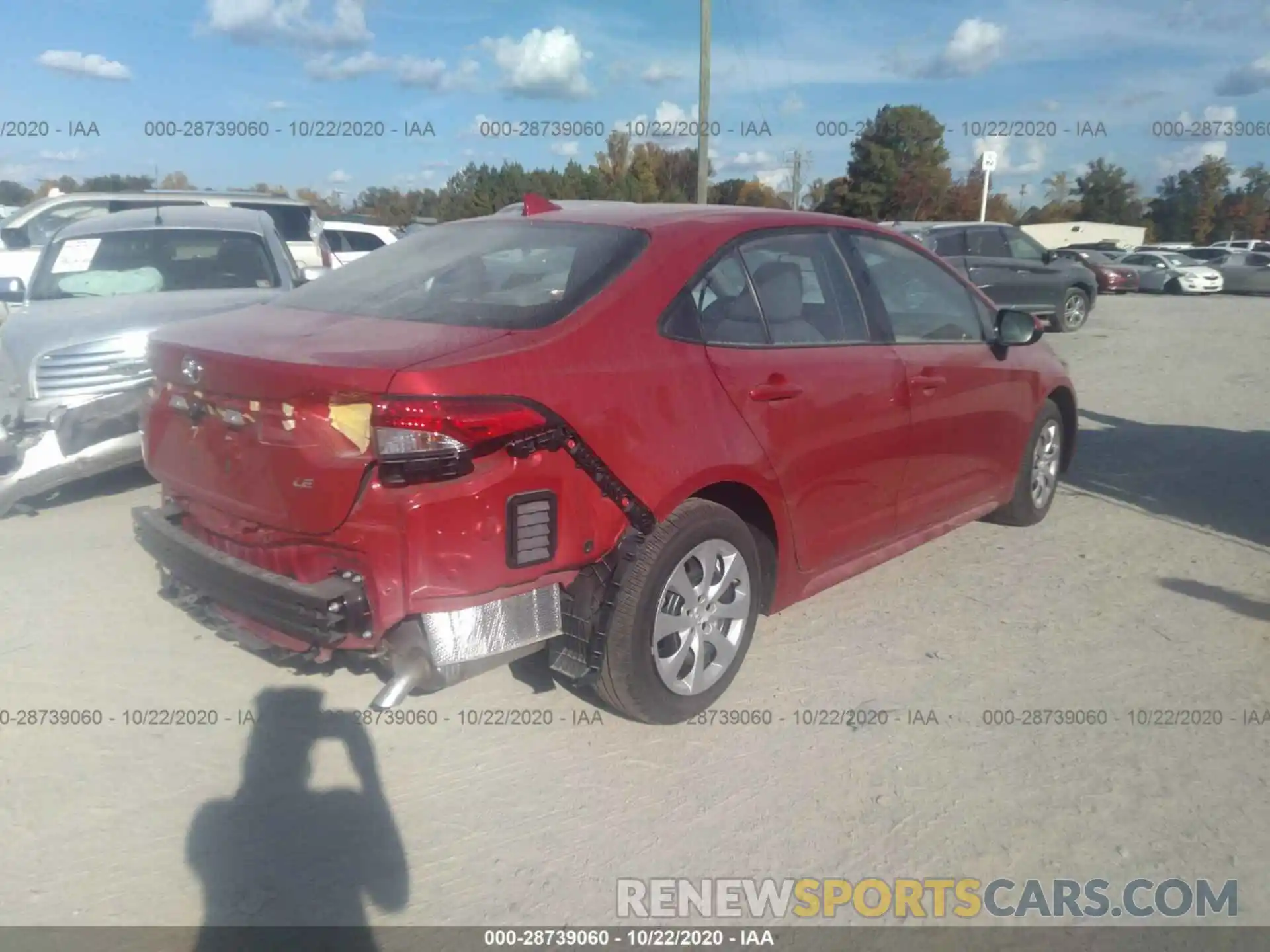 4 Photograph of a damaged car 5YFEPRAE8LP114726 TOYOTA COROLLA 2020