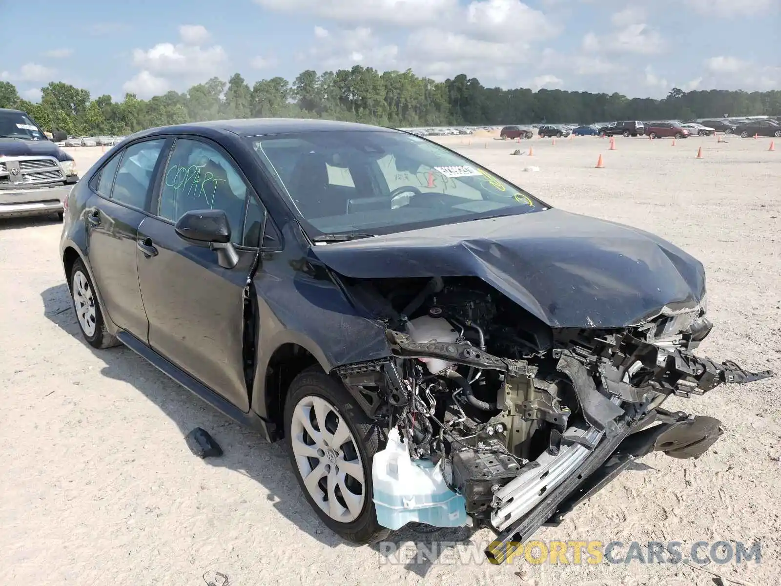 1 Photograph of a damaged car 5YFEPRAE8LP115441 TOYOTA COROLLA 2020