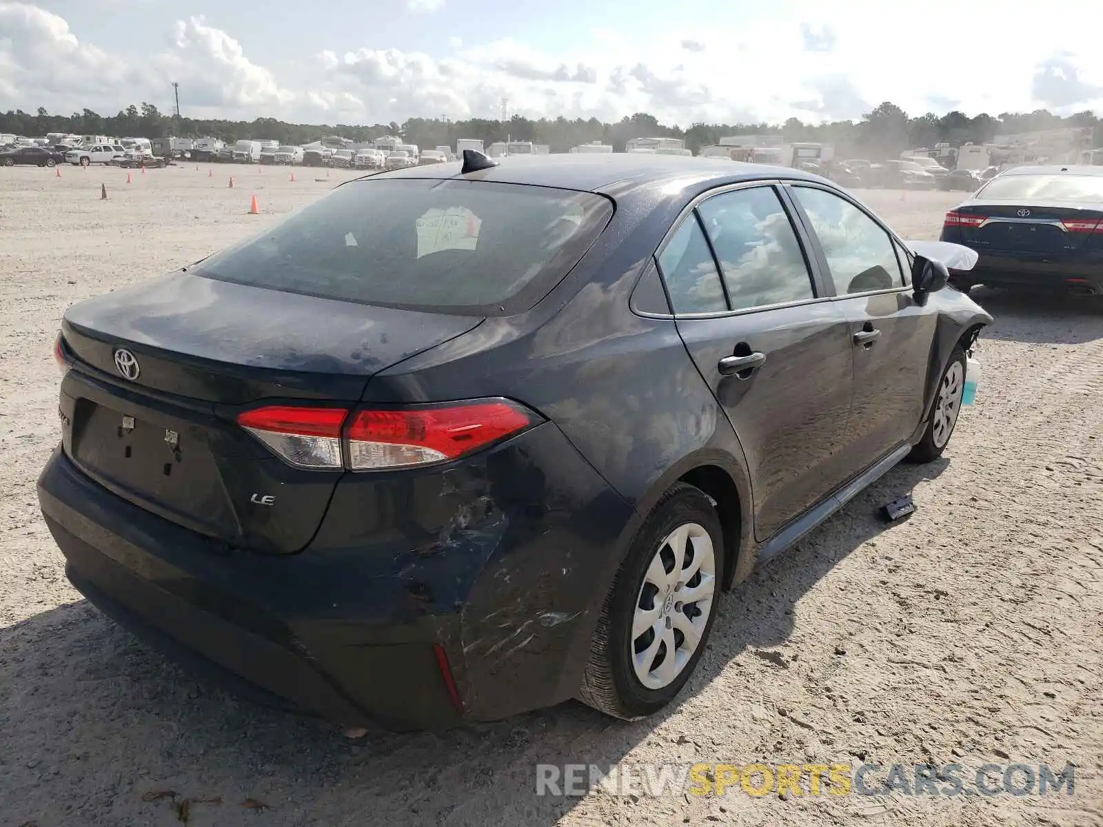 4 Photograph of a damaged car 5YFEPRAE8LP115441 TOYOTA COROLLA 2020