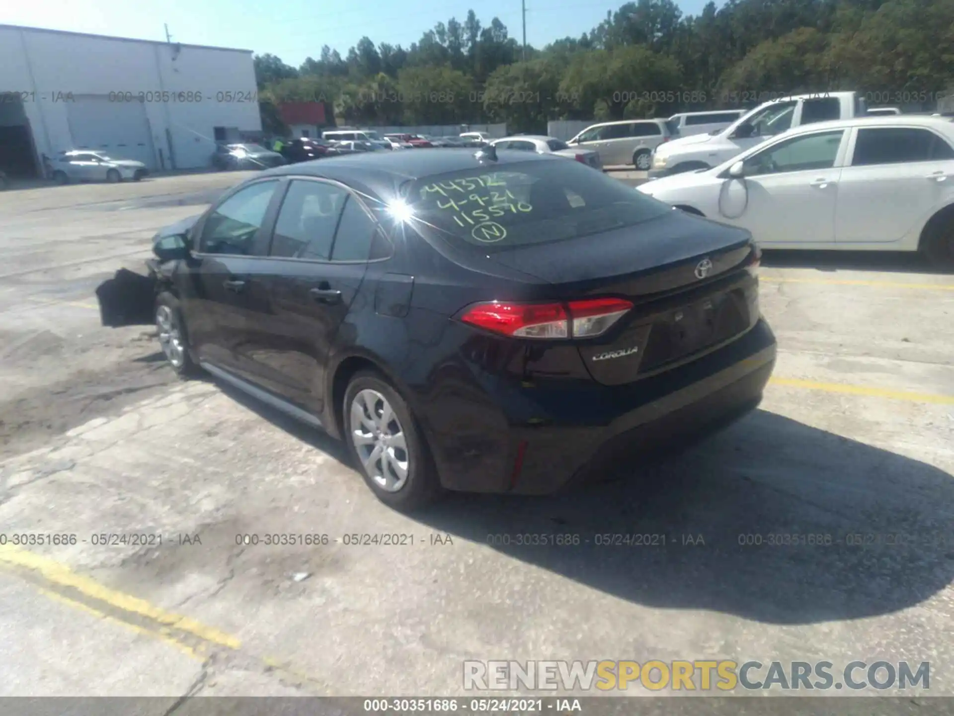 3 Photograph of a damaged car 5YFEPRAE8LP115570 TOYOTA COROLLA 2020