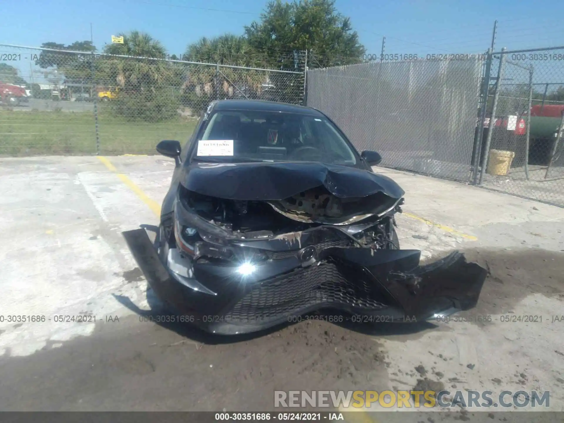 6 Photograph of a damaged car 5YFEPRAE8LP115570 TOYOTA COROLLA 2020