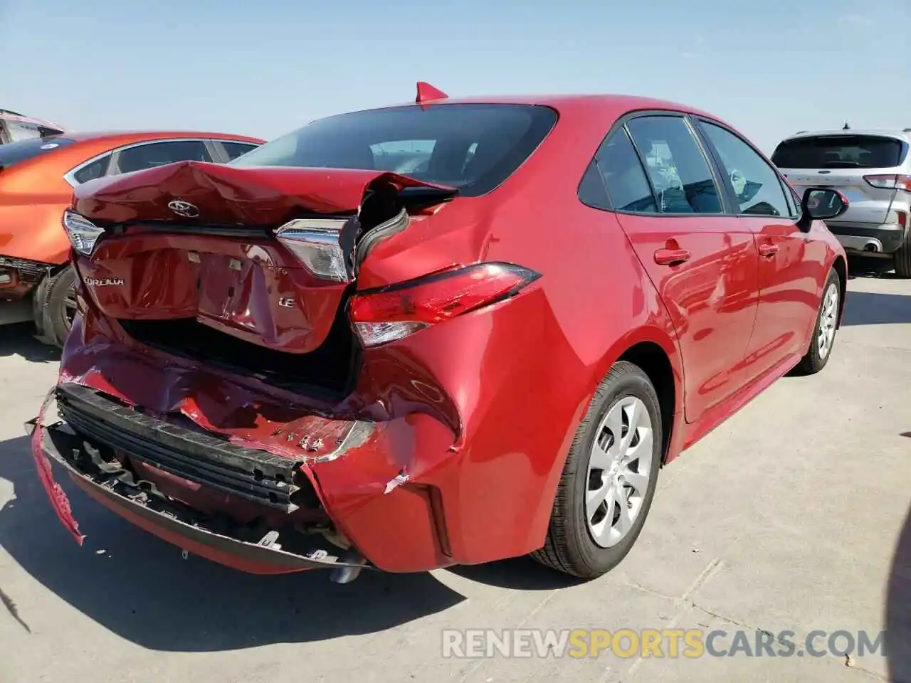 4 Photograph of a damaged car 5YFEPRAE8LP116203 TOYOTA COROLLA 2020