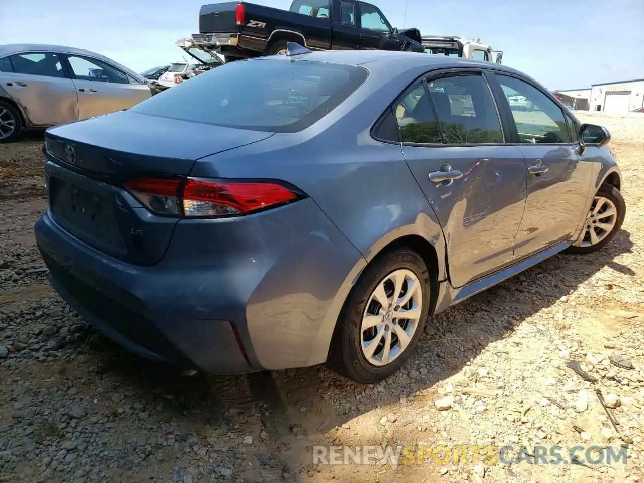 4 Photograph of a damaged car 5YFEPRAE8LP118808 TOYOTA COROLLA 2020