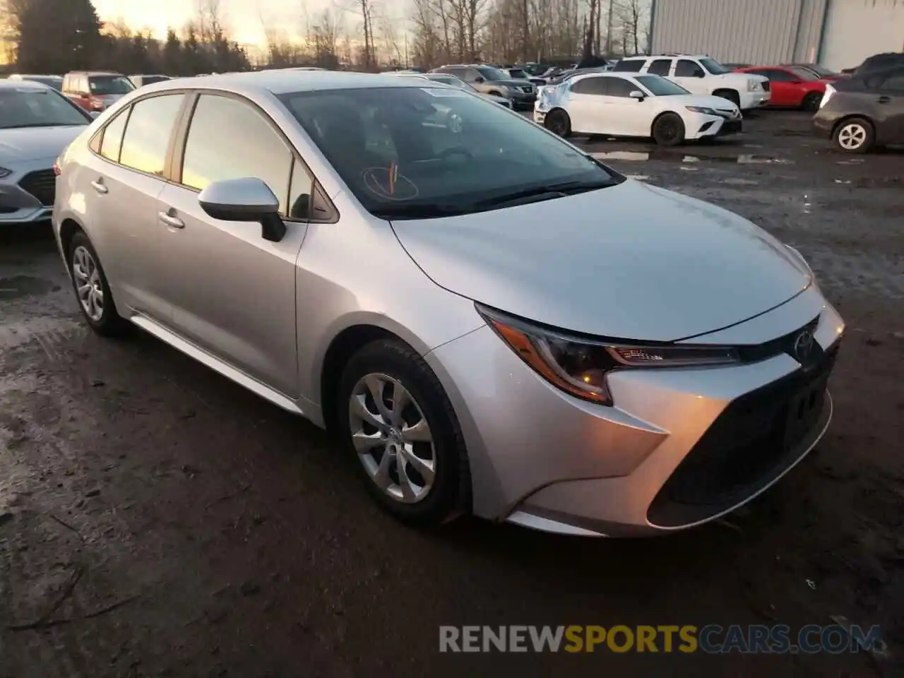 1 Photograph of a damaged car 5YFEPRAE8LP119067 TOYOTA COROLLA 2020