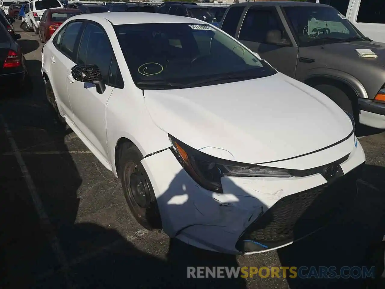 1 Photograph of a damaged car 5YFEPRAE8LP119280 TOYOTA COROLLA 2020