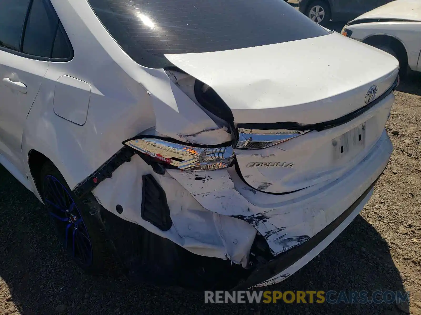 9 Photograph of a damaged car 5YFEPRAE8LP119814 TOYOTA COROLLA 2020