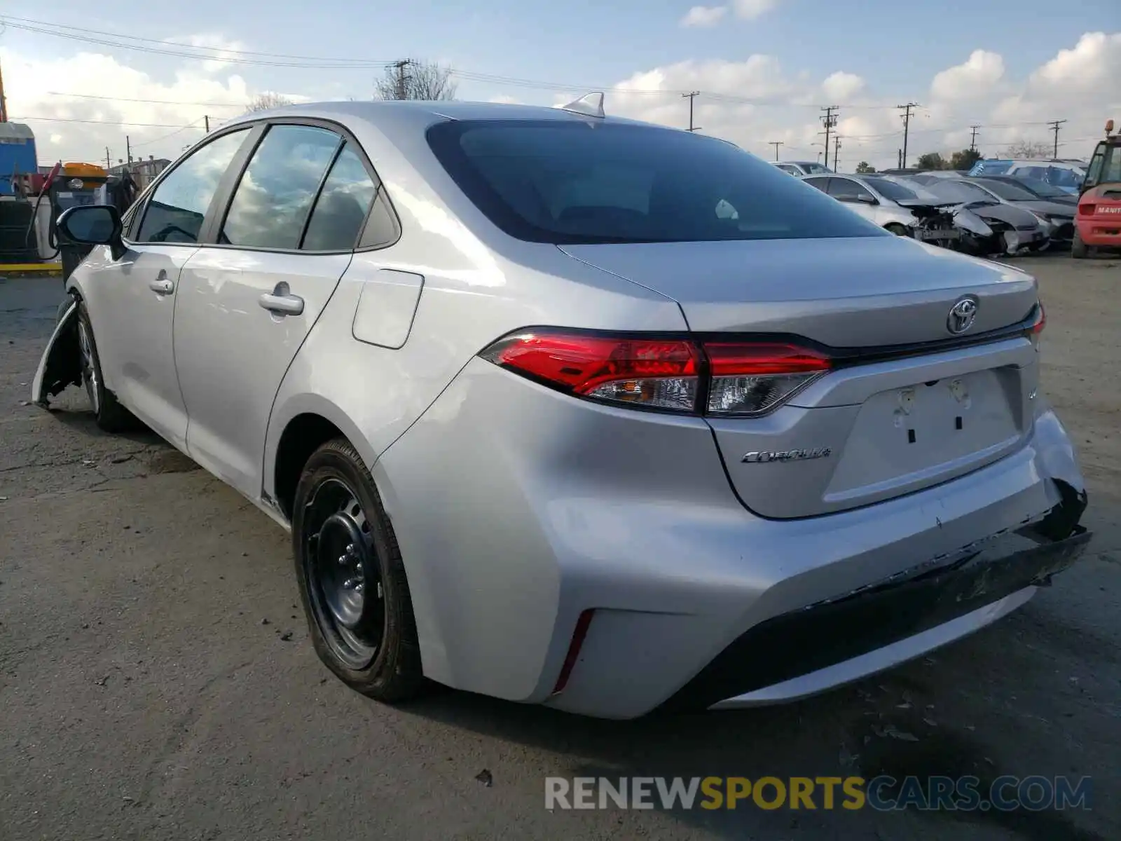 3 Photograph of a damaged car 5YFEPRAE8LP120025 TOYOTA COROLLA 2020