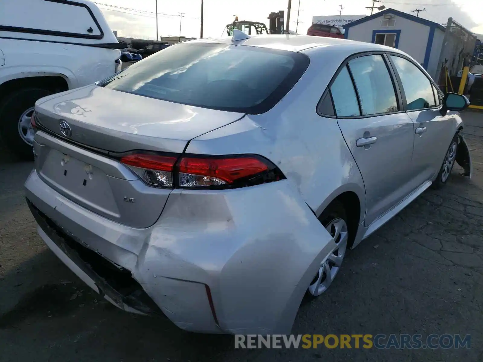 4 Photograph of a damaged car 5YFEPRAE8LP120025 TOYOTA COROLLA 2020