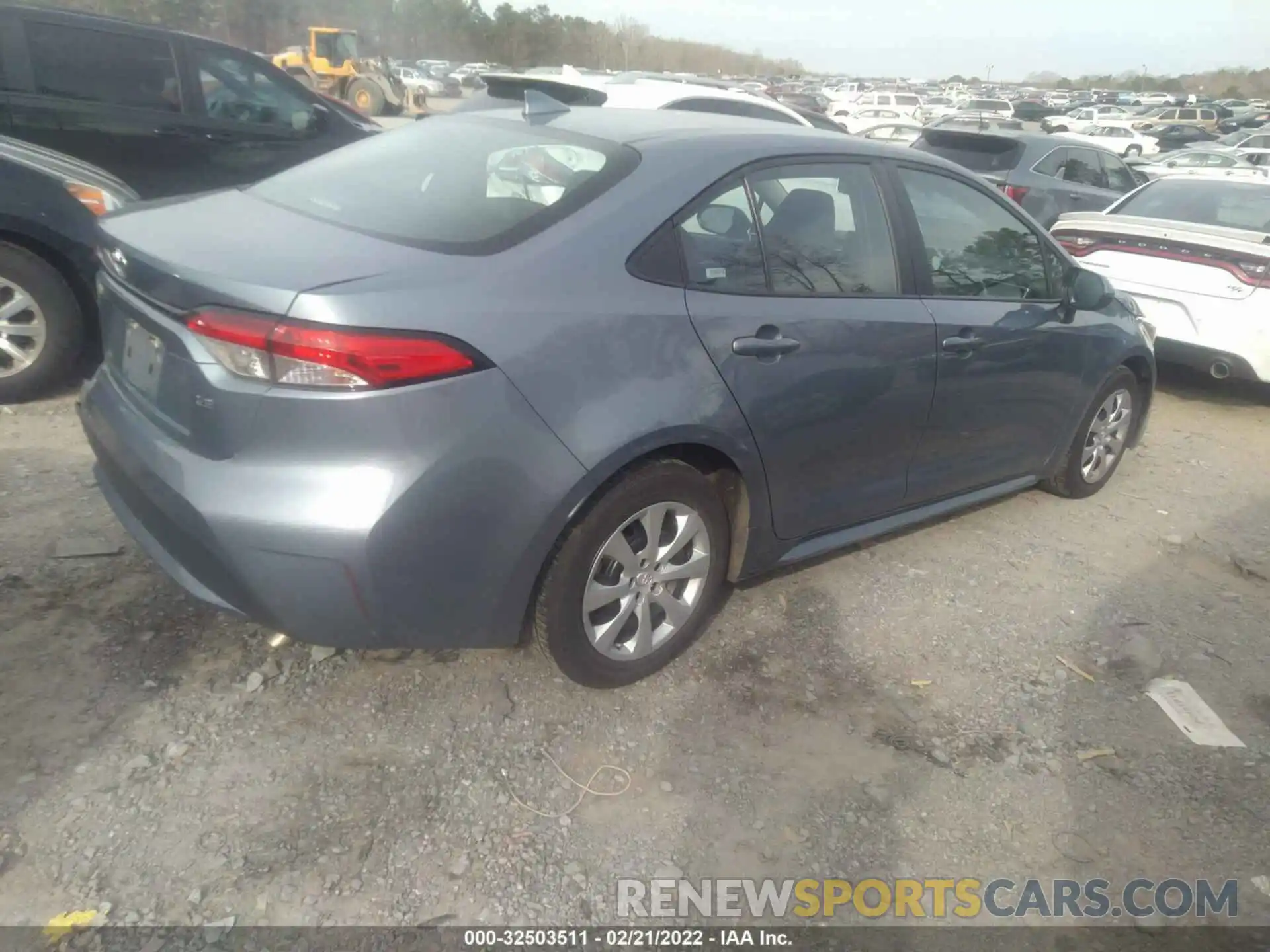 4 Photograph of a damaged car 5YFEPRAE8LP120297 TOYOTA COROLLA 2020