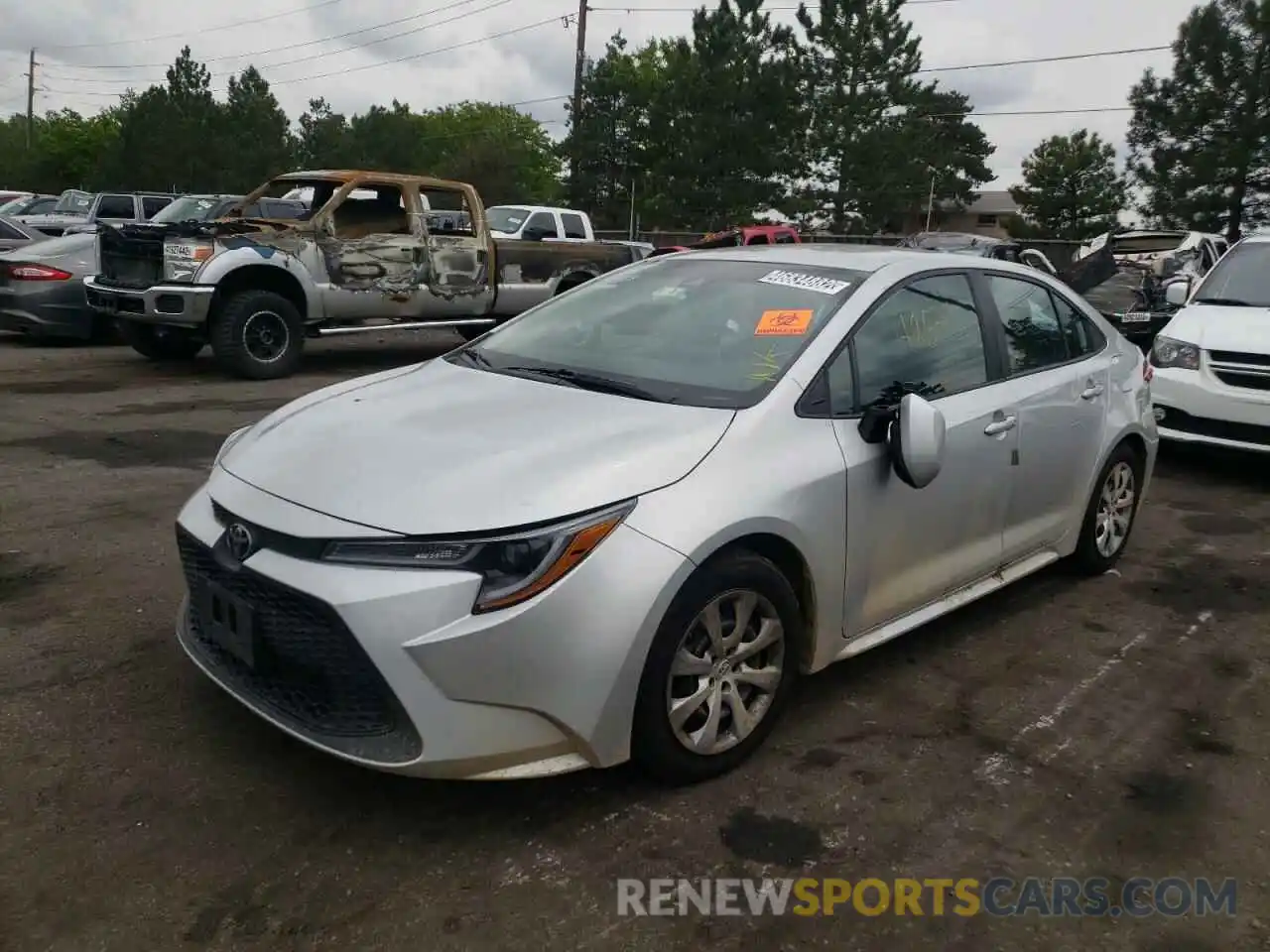 2 Photograph of a damaged car 5YFEPRAE8LP120655 TOYOTA COROLLA 2020