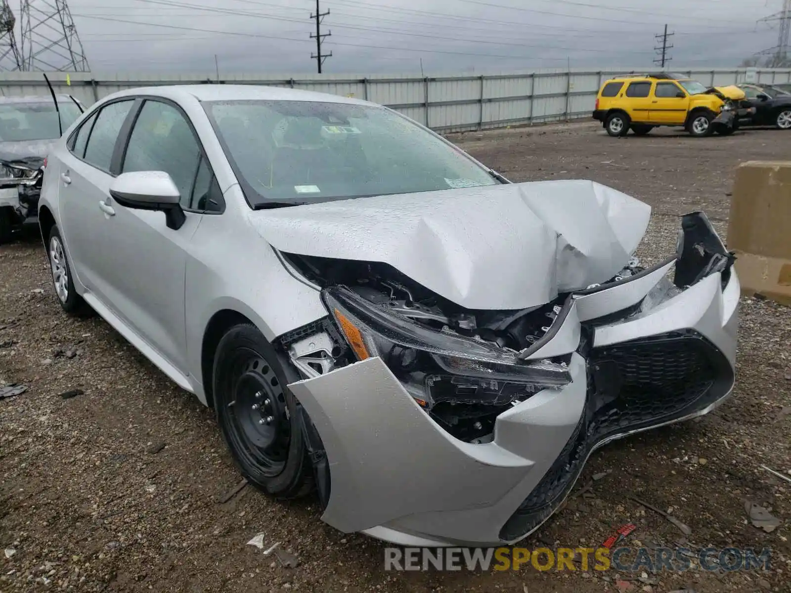 1 Photograph of a damaged car 5YFEPRAE8LP120669 TOYOTA COROLLA 2020