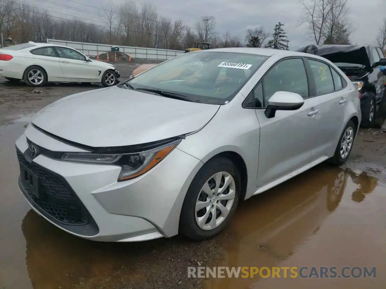 2 Photograph of a damaged car 5YFEPRAE8LP121286 TOYOTA COROLLA 2020