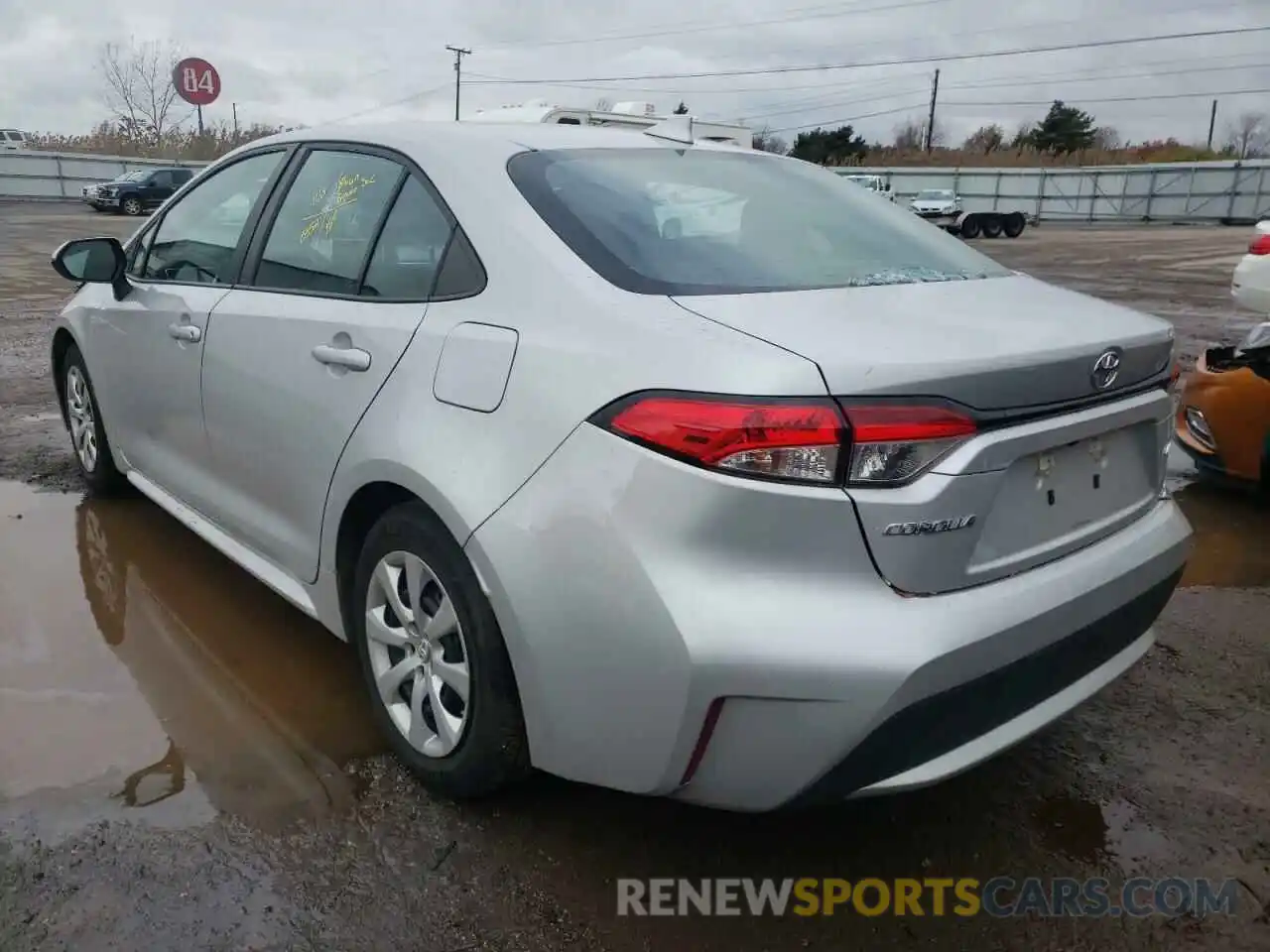 3 Photograph of a damaged car 5YFEPRAE8LP121286 TOYOTA COROLLA 2020