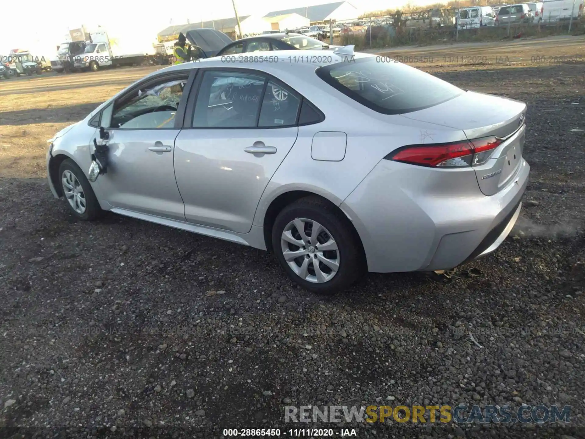 3 Photograph of a damaged car 5YFEPRAE8LP121563 TOYOTA COROLLA 2020