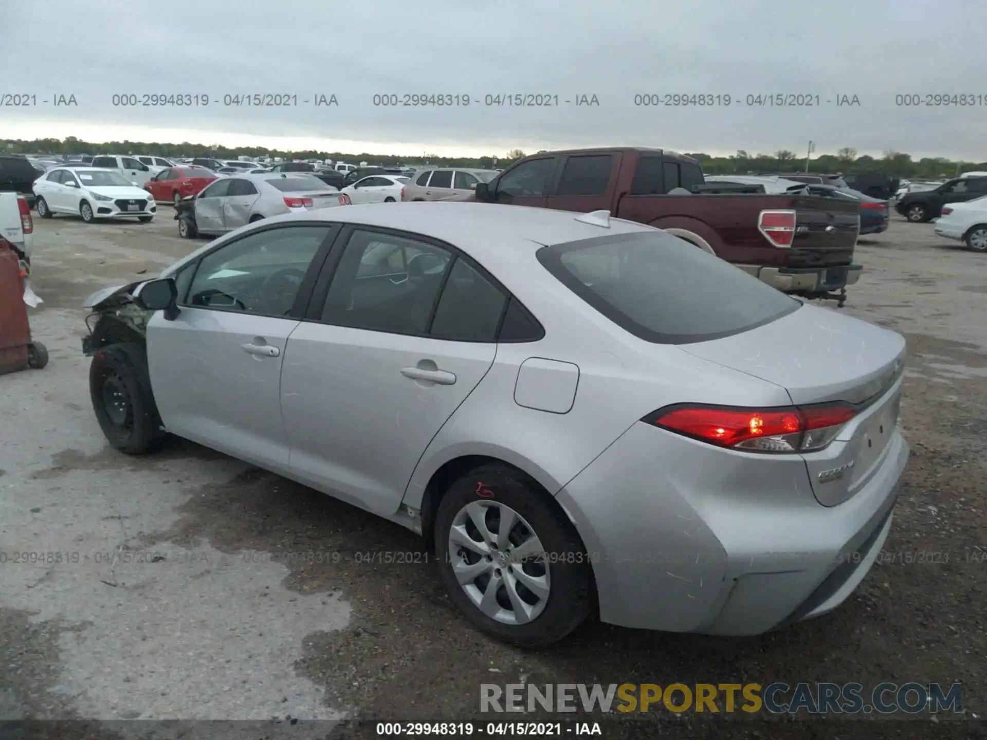 3 Photograph of a damaged car 5YFEPRAE8LP122387 TOYOTA COROLLA 2020