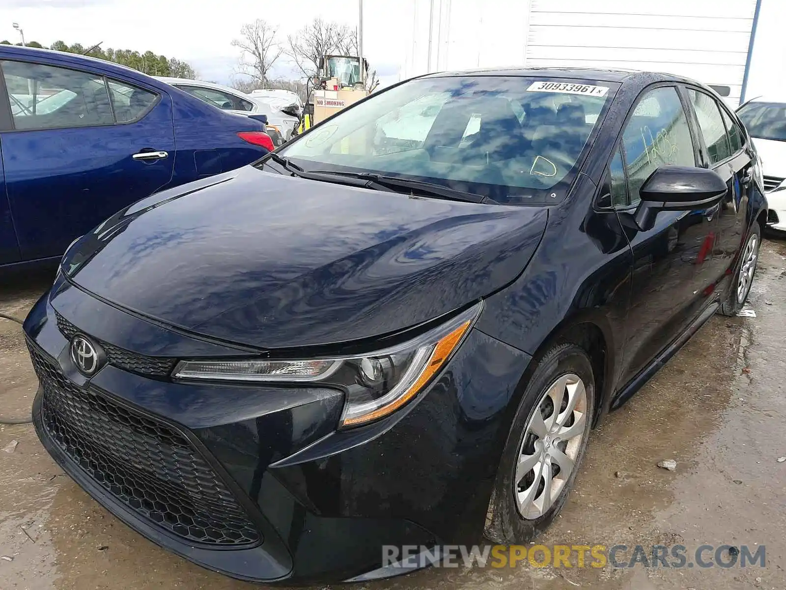 2 Photograph of a damaged car 5YFEPRAE8LP123751 TOYOTA COROLLA 2020