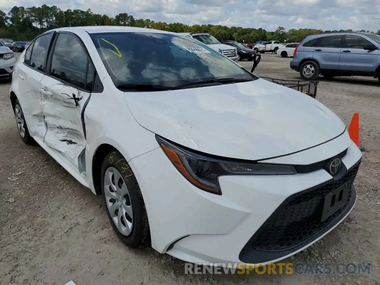 1 Photograph of a damaged car 5YFEPRAE8LP124317 TOYOTA COROLLA 2020