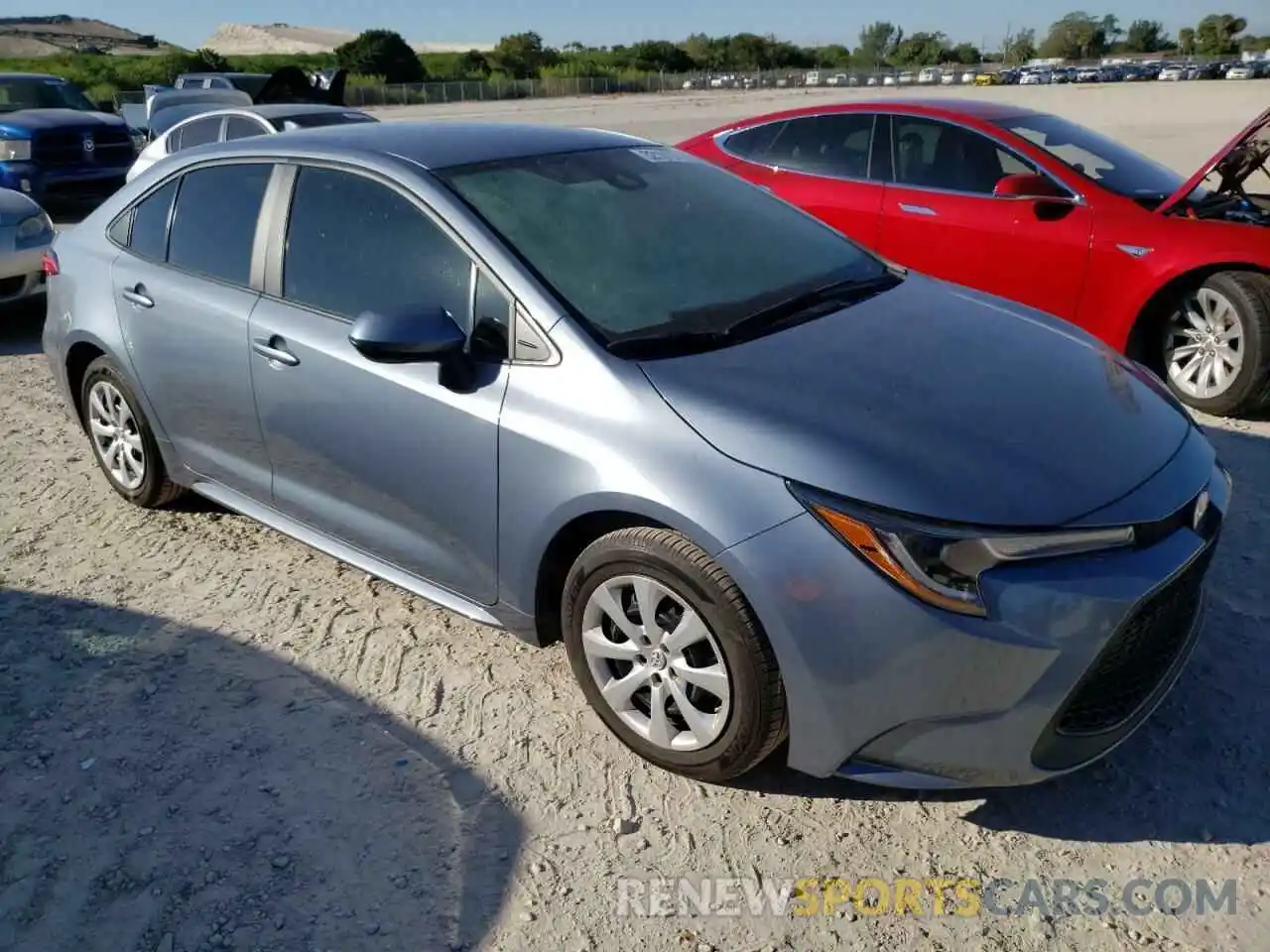 1 Photograph of a damaged car 5YFEPRAE8LP126682 TOYOTA COROLLA 2020