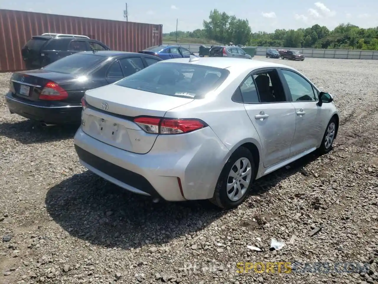 4 Photograph of a damaged car 5YFEPRAE8LP127864 TOYOTA COROLLA 2020