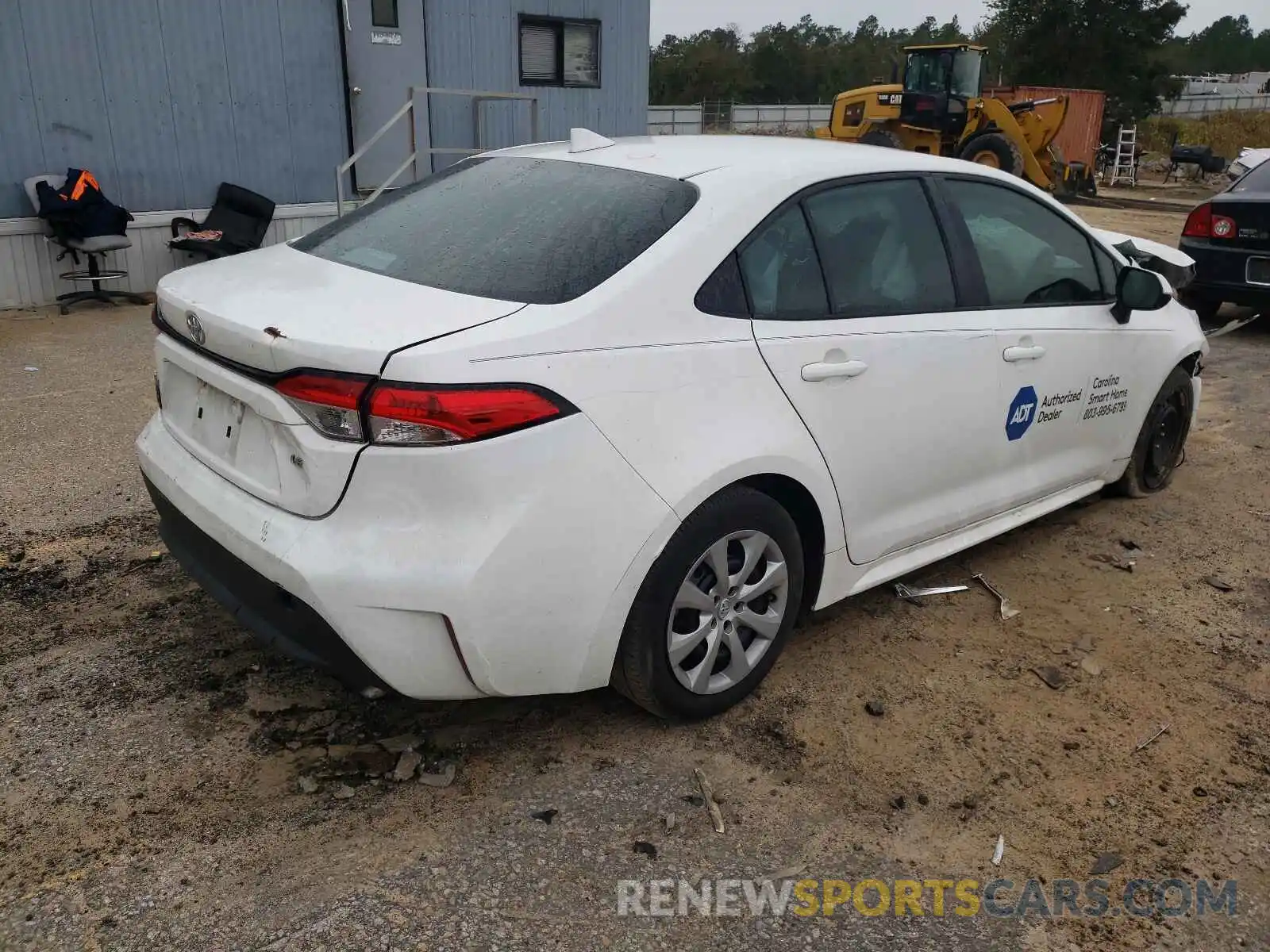 4 Photograph of a damaged car 5YFEPRAE8LP128366 TOYOTA COROLLA 2020