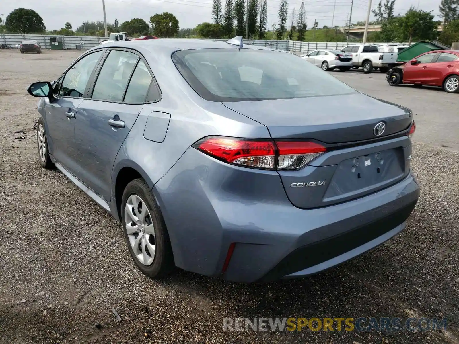 3 Photograph of a damaged car 5YFEPRAE8LP129484 TOYOTA COROLLA 2020