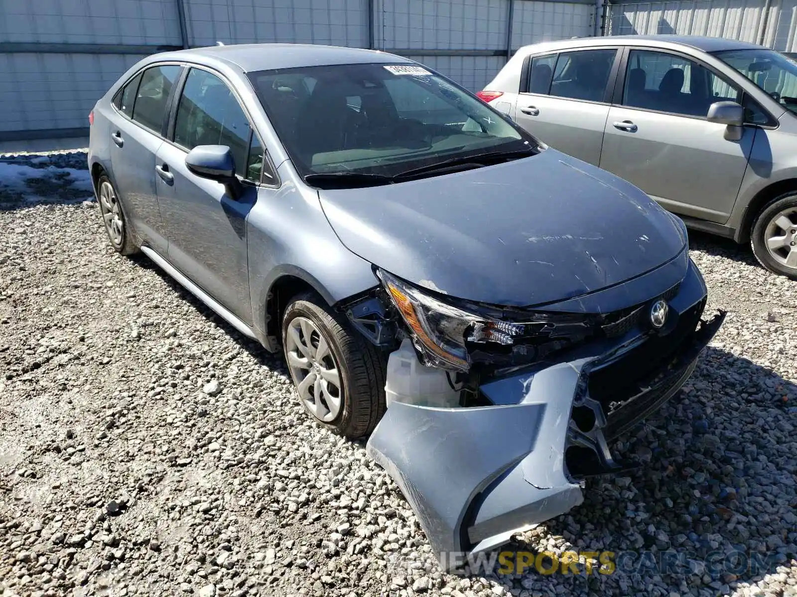 1 Photograph of a damaged car 5YFEPRAE8LP132160 TOYOTA COROLLA 2020