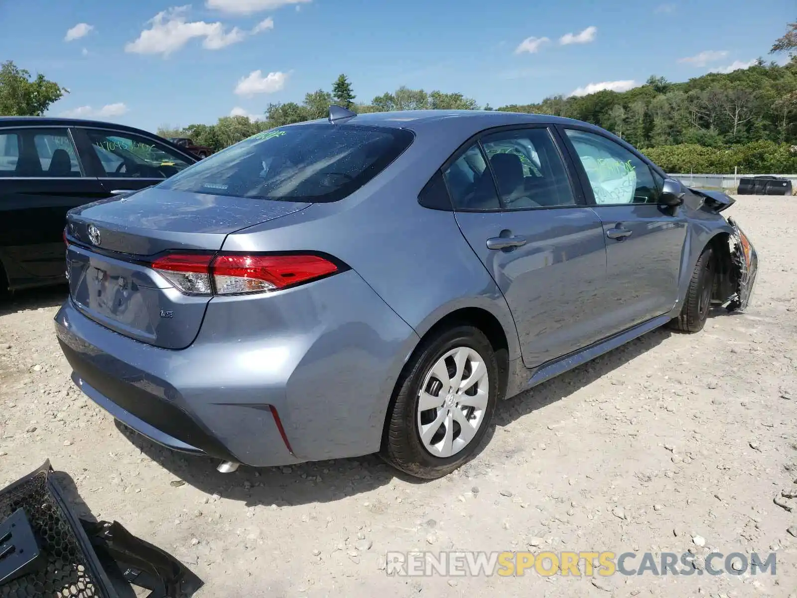 4 Photograph of a damaged car 5YFEPRAE8LP133065 TOYOTA COROLLA 2020