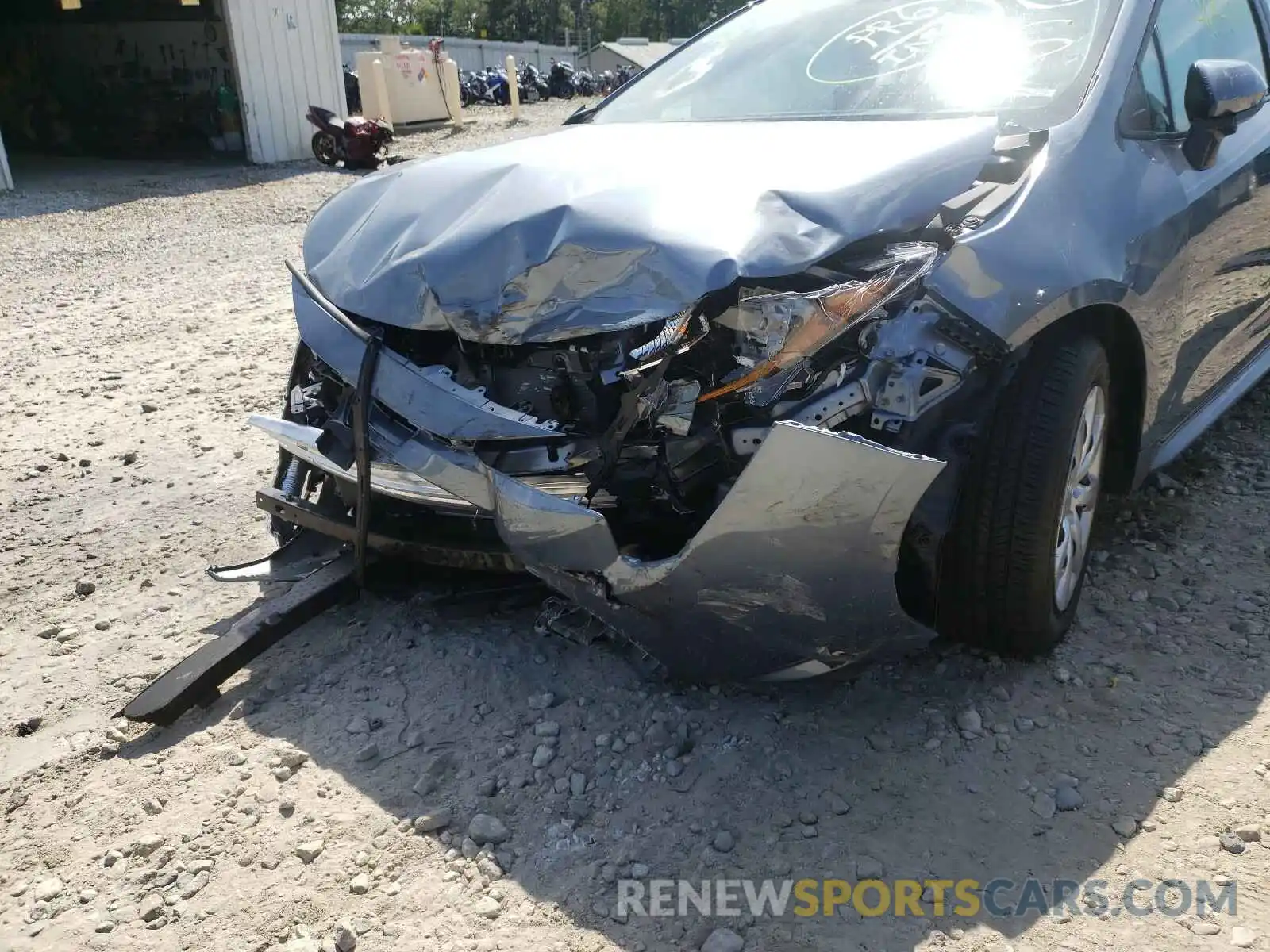 9 Photograph of a damaged car 5YFEPRAE8LP133065 TOYOTA COROLLA 2020