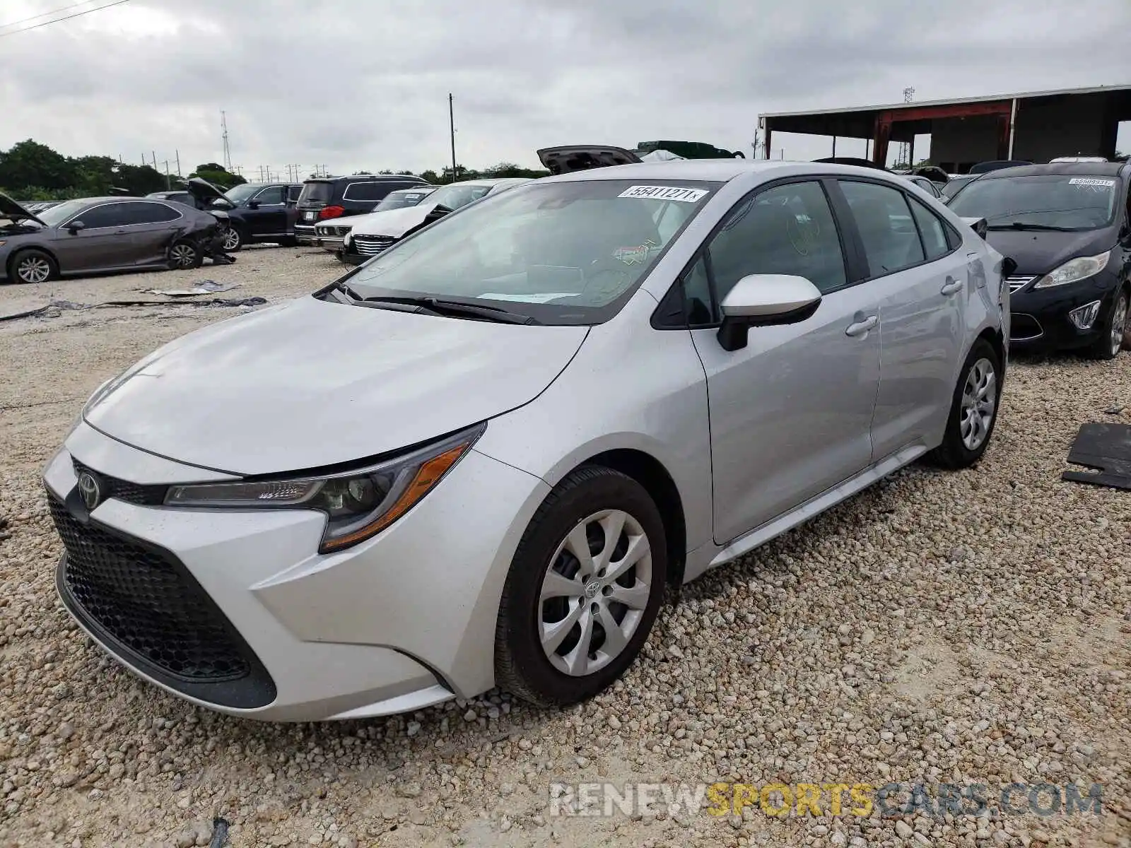 2 Photograph of a damaged car 5YFEPRAE8LP134572 TOYOTA COROLLA 2020