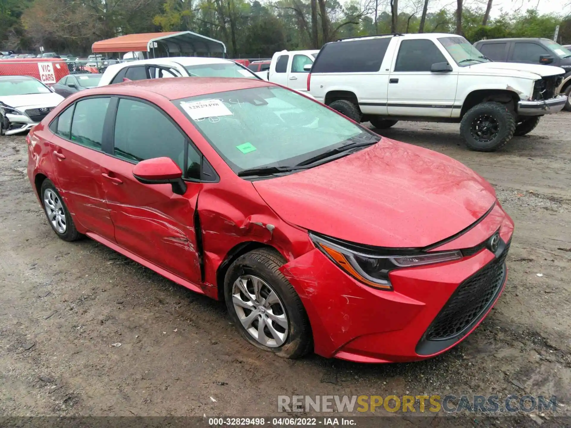 1 Photograph of a damaged car 5YFEPRAE8LP139934 TOYOTA COROLLA 2020