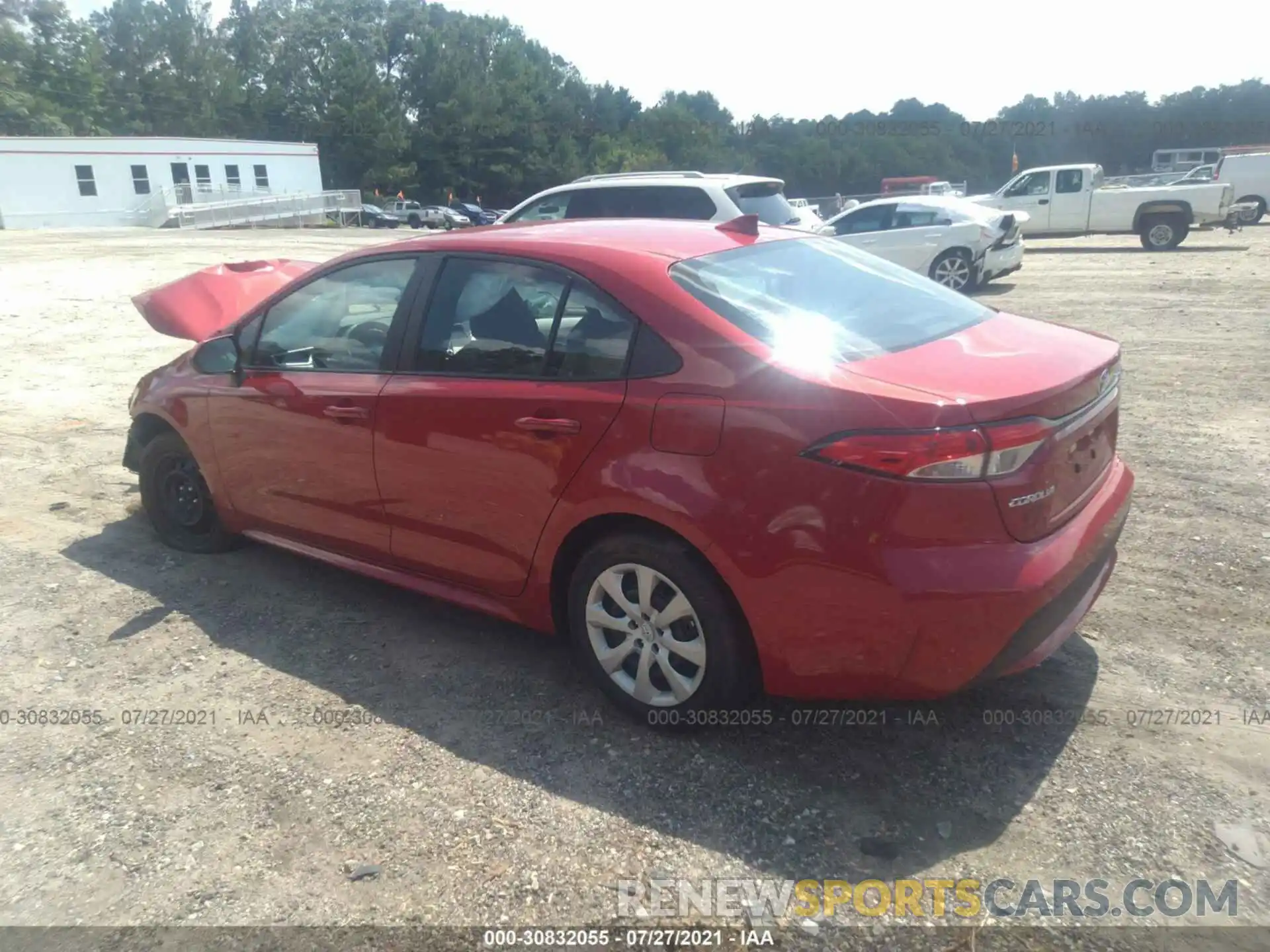 3 Photograph of a damaged car 5YFEPRAE8LP139951 TOYOTA COROLLA 2020