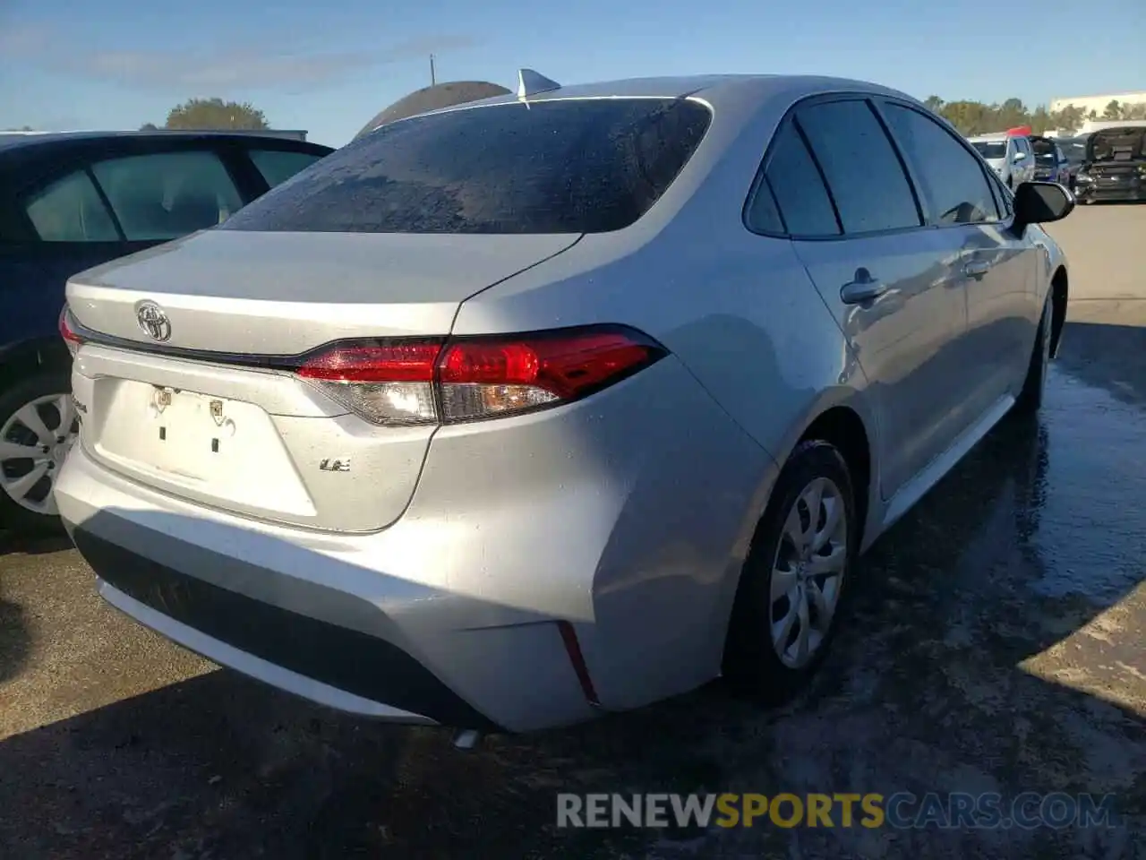 4 Photograph of a damaged car 5YFEPRAE8LP140386 TOYOTA COROLLA 2020