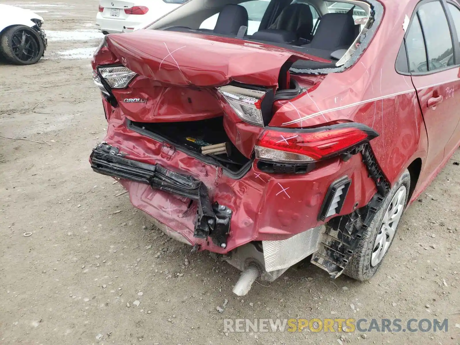 9 Photograph of a damaged car 5YFEPRAE8LP141599 TOYOTA COROLLA 2020