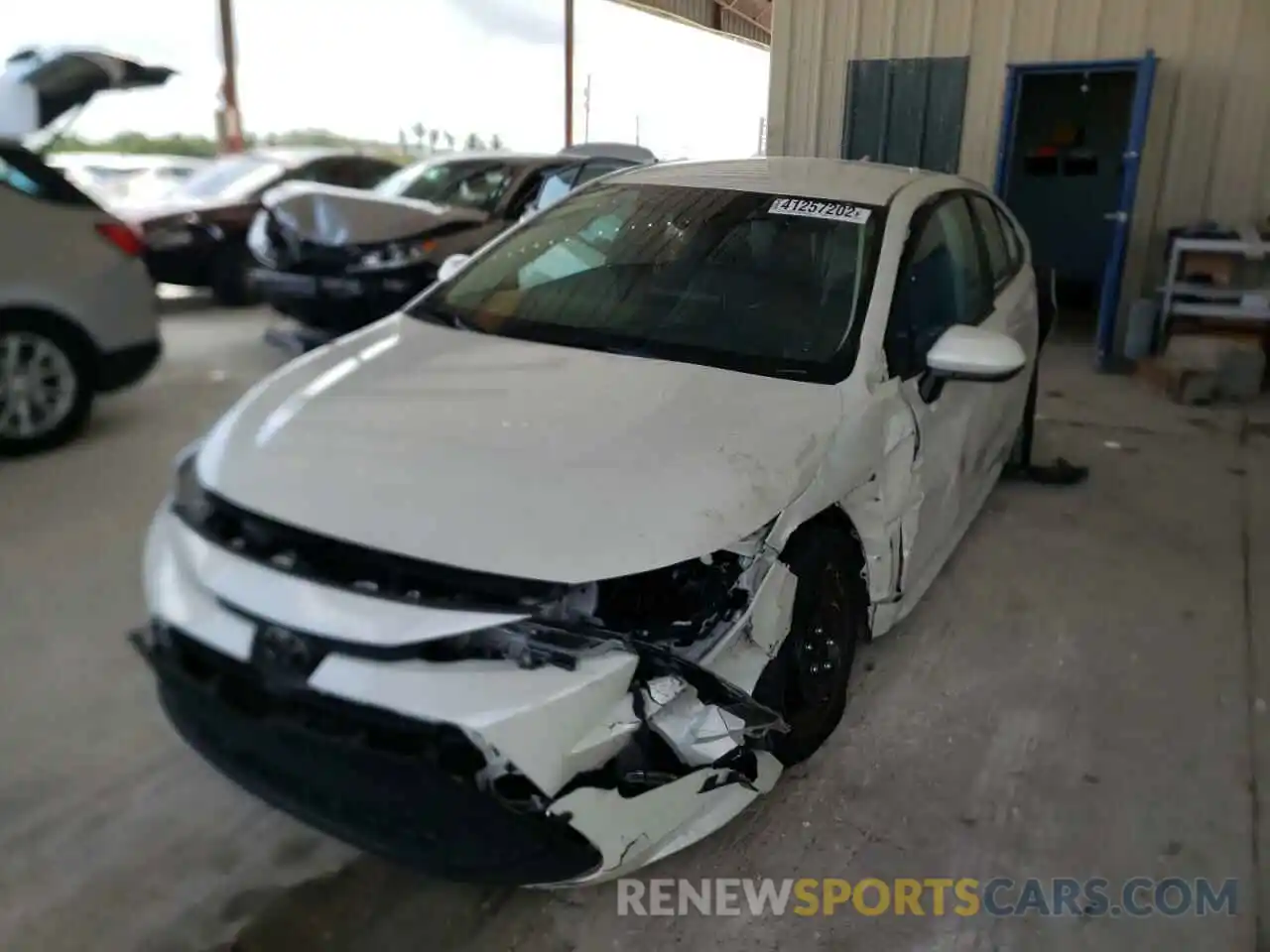 9 Photograph of a damaged car 5YFEPRAE8LP142087 TOYOTA COROLLA 2020