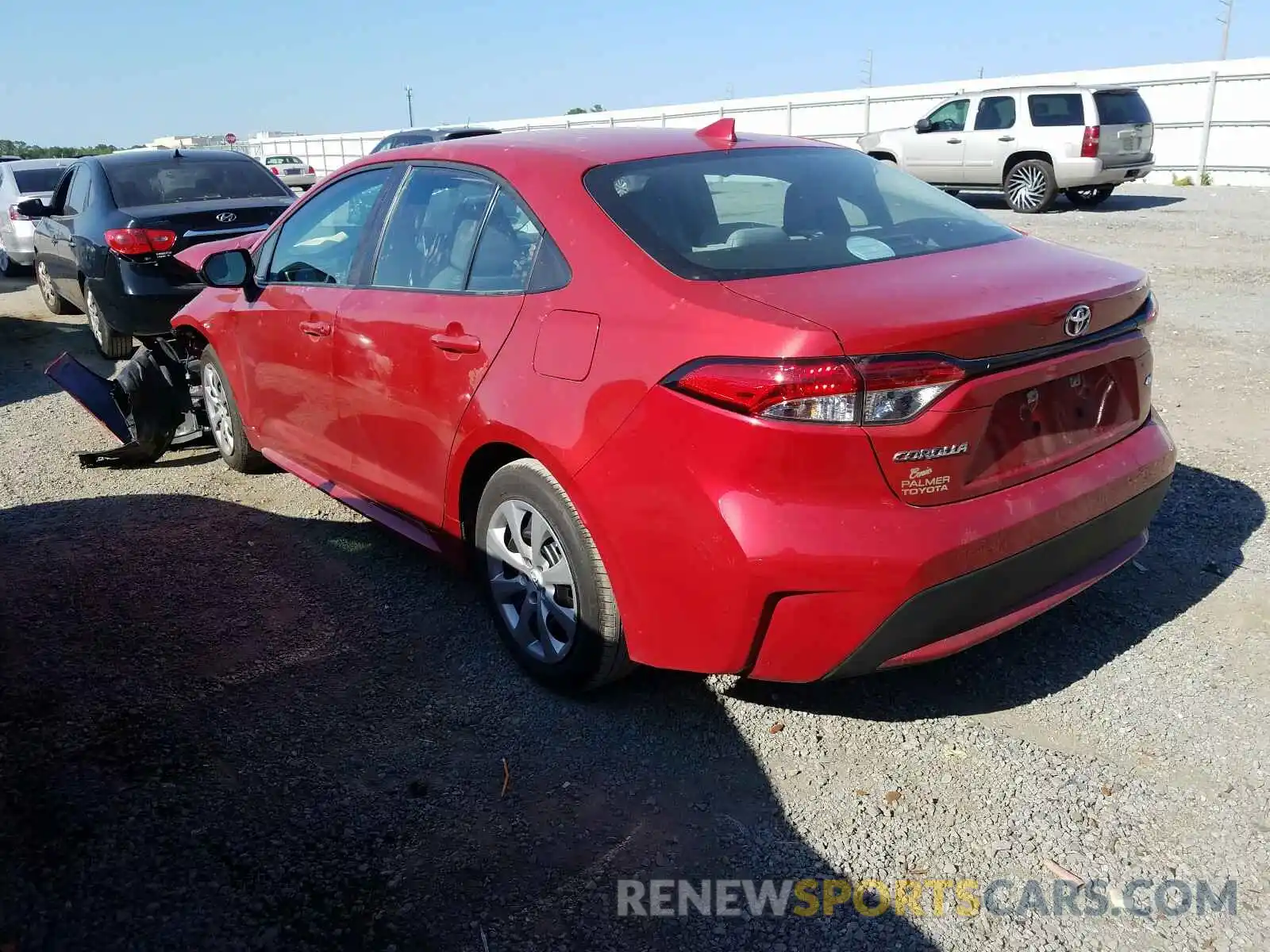 3 Photograph of a damaged car 5YFEPRAE8LP143532 TOYOTA COROLLA 2020