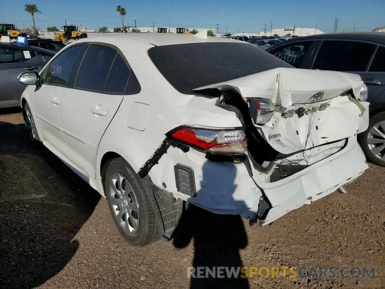 3 Photograph of a damaged car 5YFEPRAE8LP146138 TOYOTA COROLLA 2020