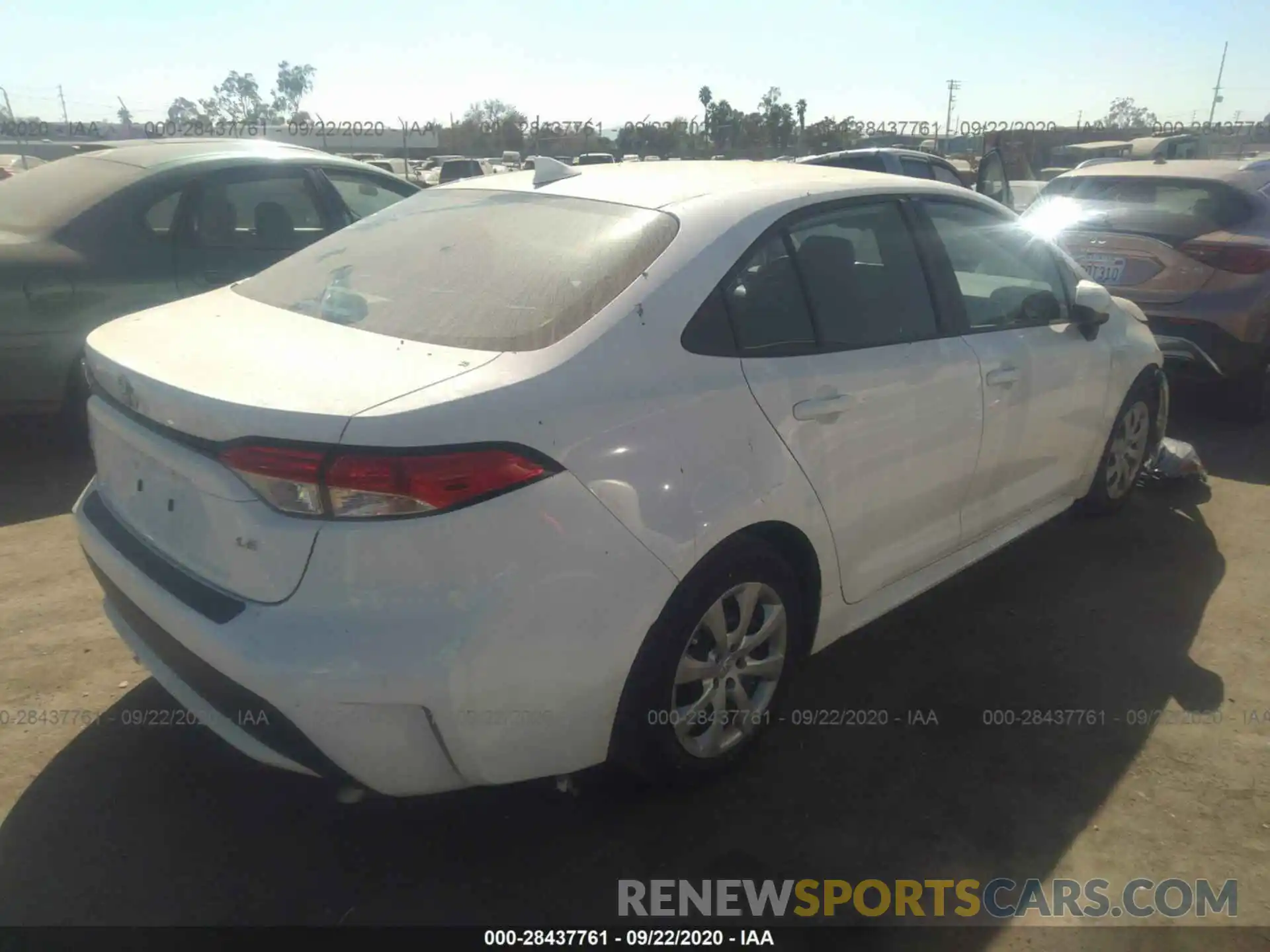 4 Photograph of a damaged car 5YFEPRAE9LP001366 TOYOTA COROLLA 2020