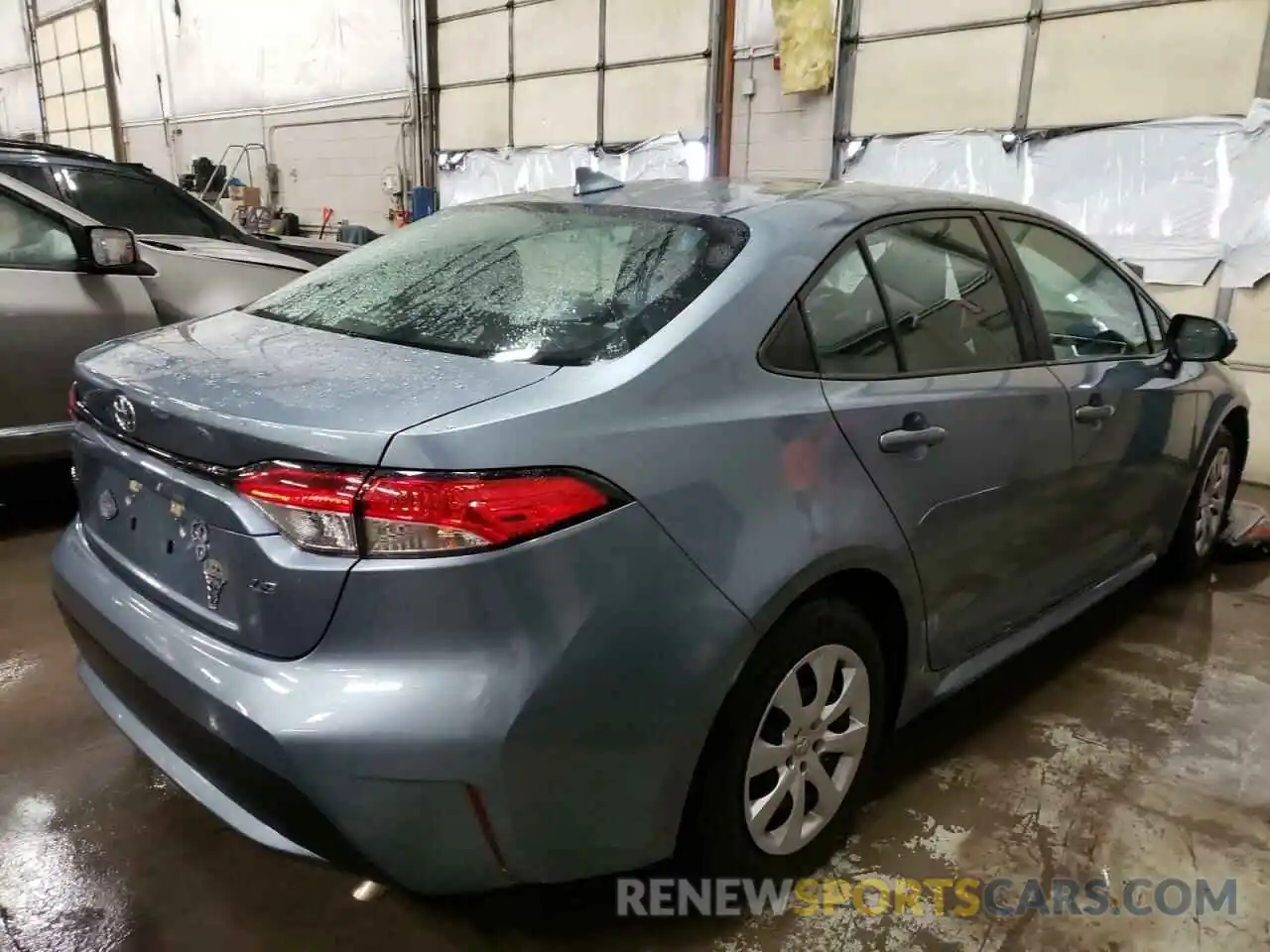 4 Photograph of a damaged car 5YFEPRAE9LP004882 TOYOTA COROLLA 2020