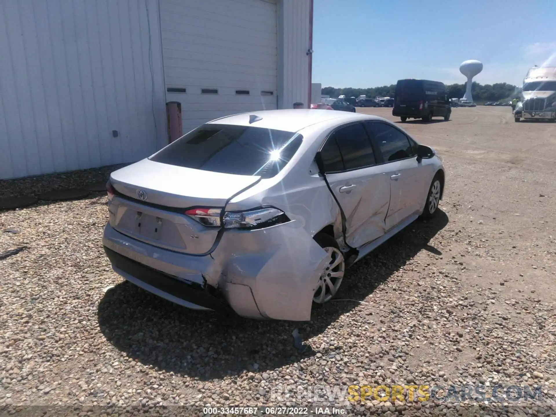 4 Photograph of a damaged car 5YFEPRAE9LP004977 TOYOTA COROLLA 2020