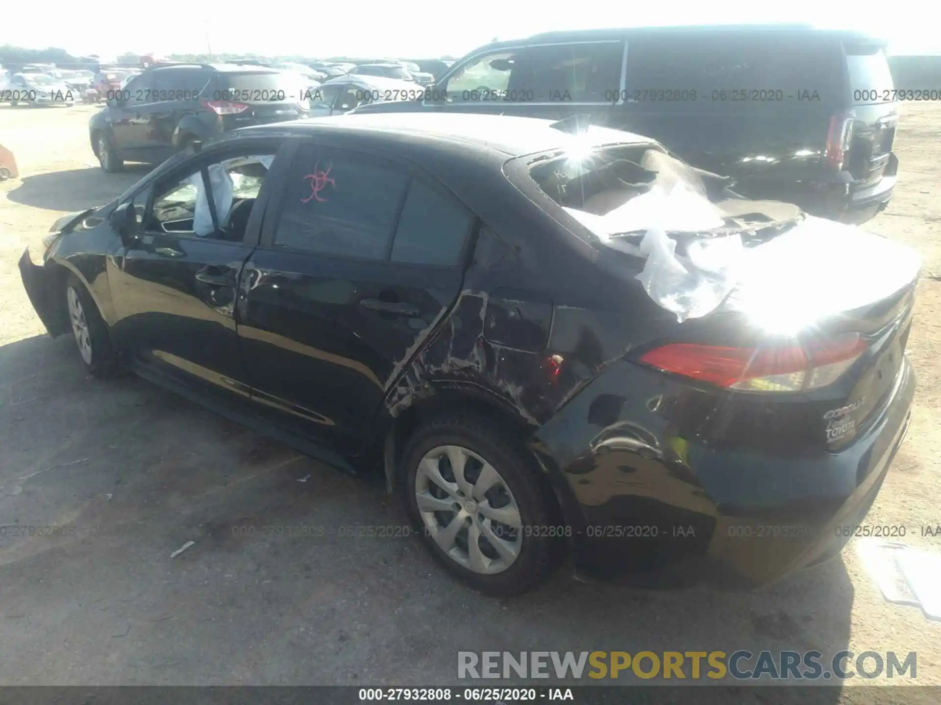 3 Photograph of a damaged car 5YFEPRAE9LP009905 TOYOTA COROLLA 2020