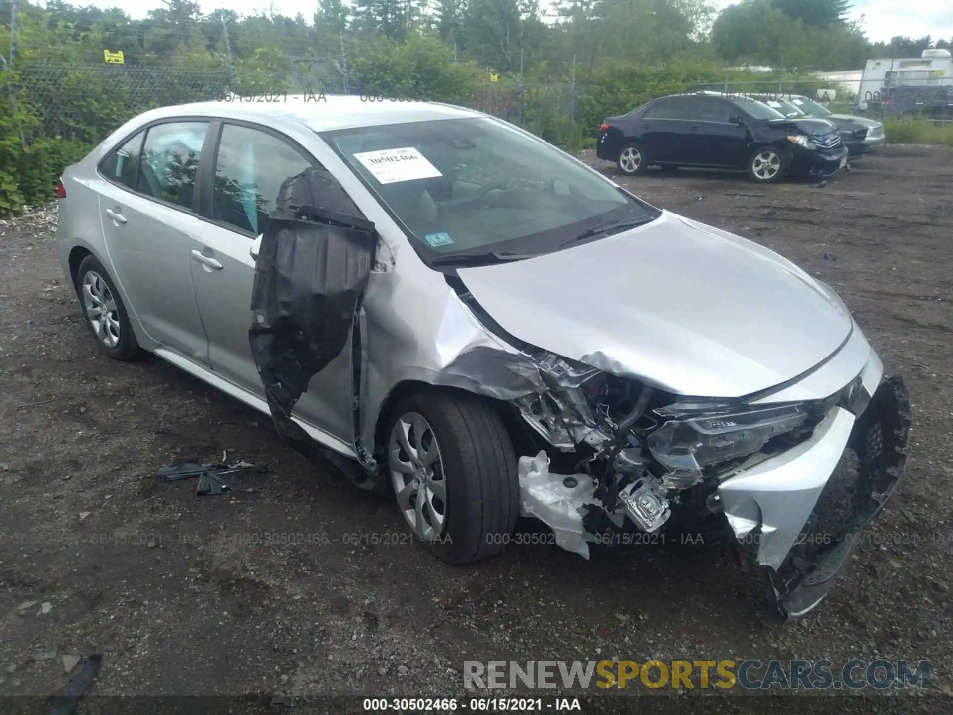 1 Photograph of a damaged car 5YFEPRAE9LP011072 TOYOTA COROLLA 2020