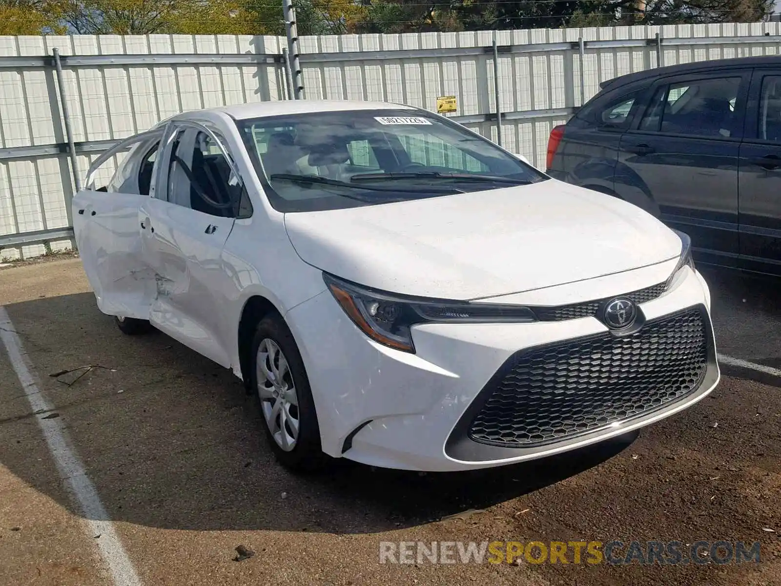 1 Photograph of a damaged car 5YFEPRAE9LP019141 TOYOTA COROLLA 2020