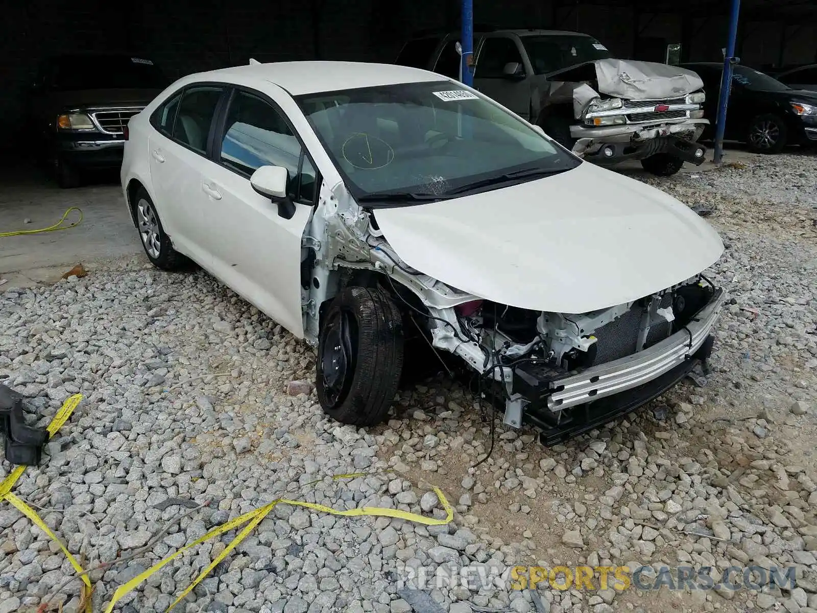 1 Фотография поврежденного автомобиля 5YFEPRAE9LP020015 TOYOTA COROLLA 2020