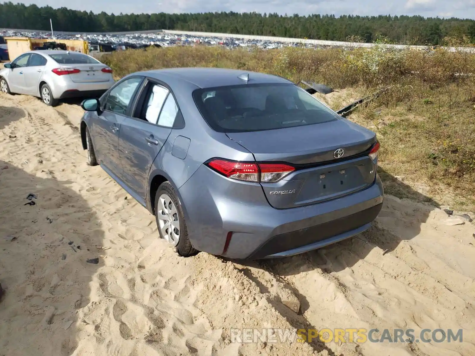 3 Photograph of a damaged car 5YFEPRAE9LP020919 TOYOTA COROLLA 2020