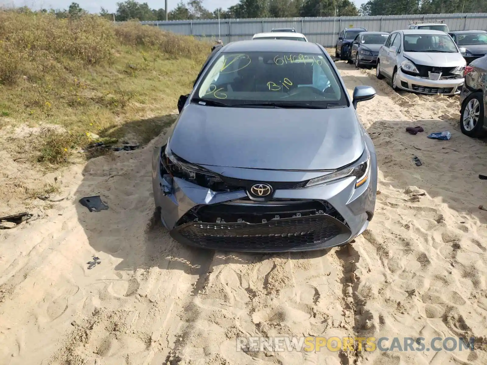 9 Photograph of a damaged car 5YFEPRAE9LP020919 TOYOTA COROLLA 2020