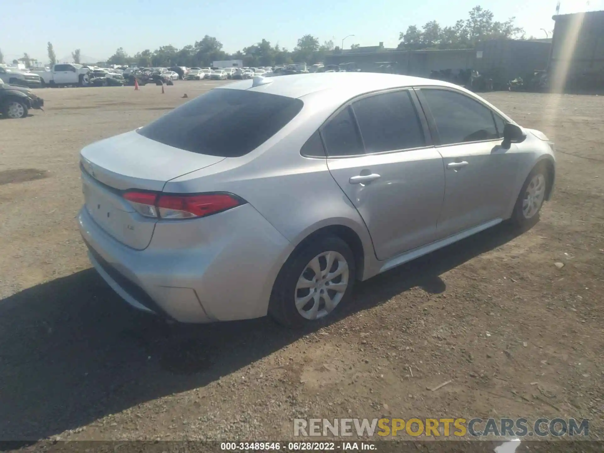 4 Photograph of a damaged car 5YFEPRAE9LP021066 TOYOTA COROLLA 2020